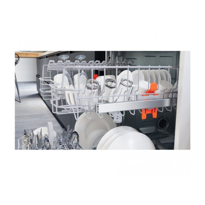 Hotpoint H2FHL626UK Full Size Dishwasher